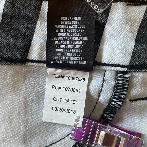 Blackheart Black & White Stripe Zippered Stingerette Jeans Juniors Size 1 GUC - Picture 8 of 12